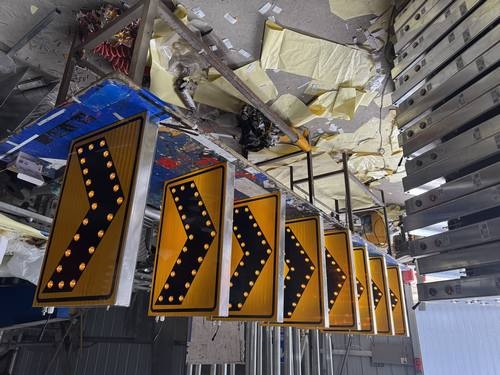 天津太阳能交通标牌的核心部件是电池,电池多久